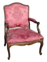 Fauteuil d'époque Louis XV en bois naturel mouluré et redoré…