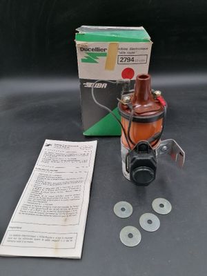 une photo d'un « Gaskepper » avec une boîte de « Gaskepper » à côté