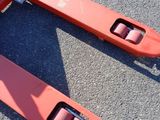 a pair of skis that are laying on the ground