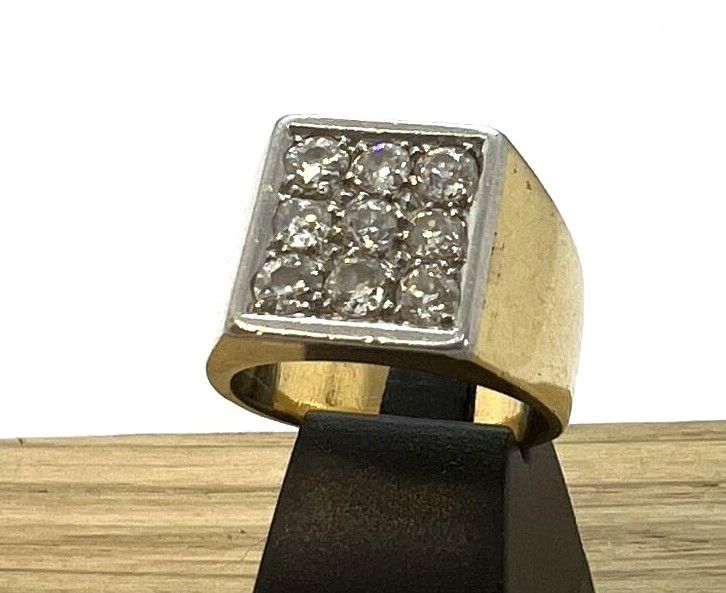 Objets d'art & Curiosités