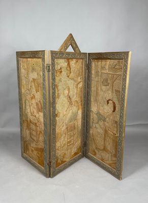 Petit paravent à trois feuilles en bois sculpté de feuilles … - Photo 1