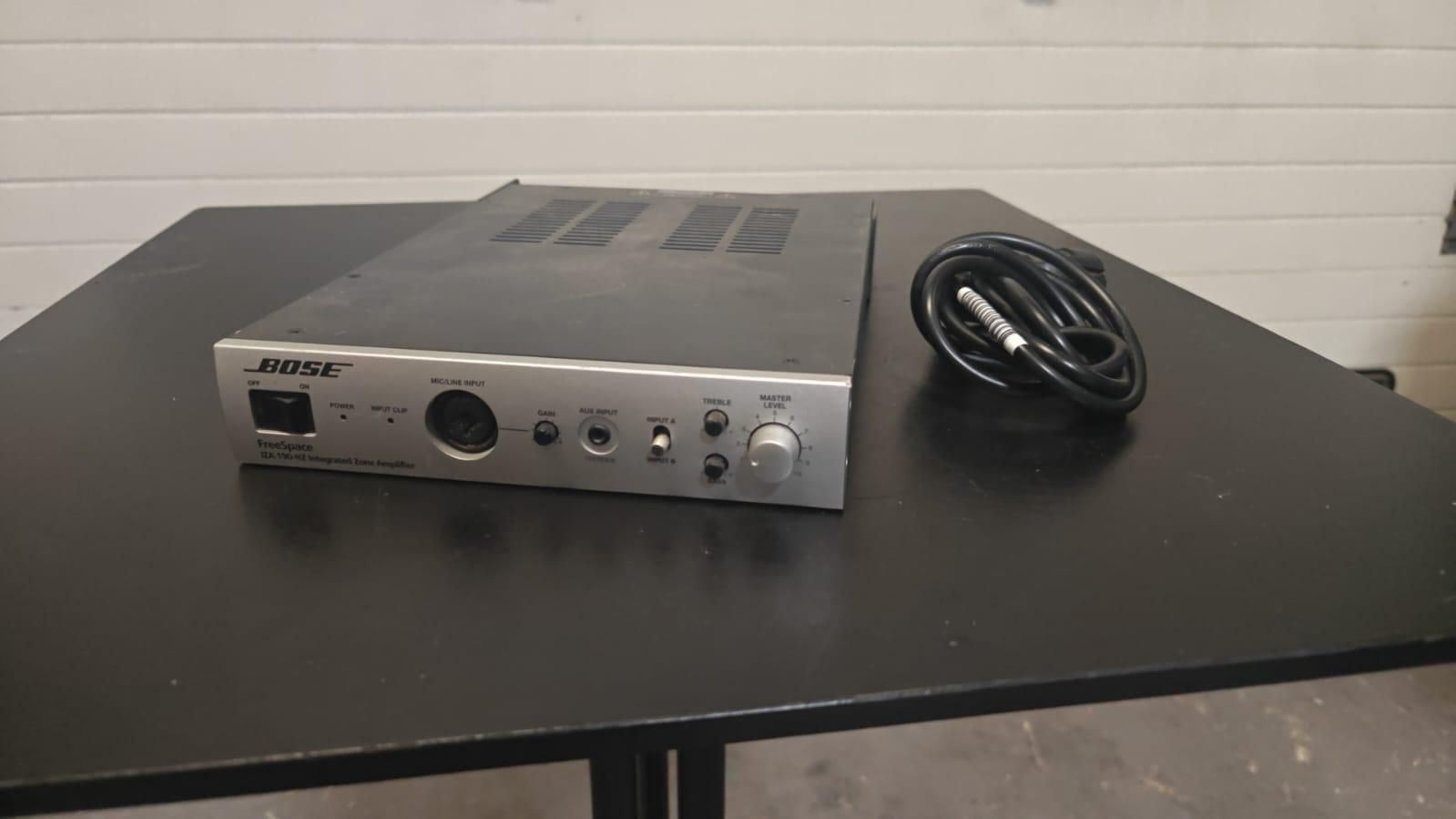 Amplificateur de zone intégré