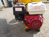 a small engine that is sitting on the ground
