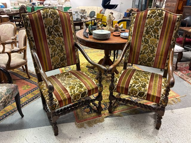 Paire de fauteuils style Louis XIV bois torsadé