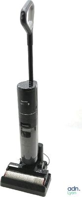 an image of a vacuum cleaner that is on a white background
