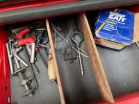 une servante d'atelier FACOM sur roulettes avec son contenu … (photo 4)