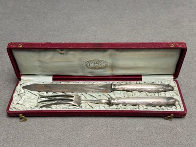 CHRISTOFLE , modèle ruban. Service à découper en coffret sig…