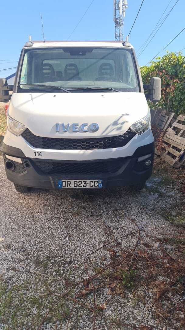 IVECO 35C15 - Genre : CTTE - Carrosserie : BENNE - Energie :…