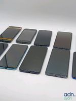 Lot de 10 téléphones bloqués utilisateur de marques SAMSUNG,… (photo 4)