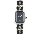une image d'une montre-bracelet pour femme avec un cadran noir
