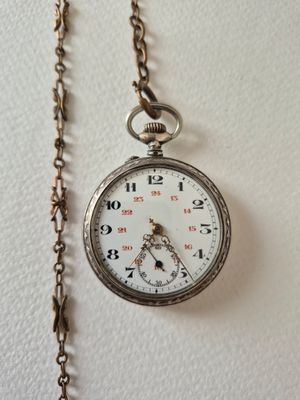 Montre de gousset en argent 800°/000, le cache-poussière à d…