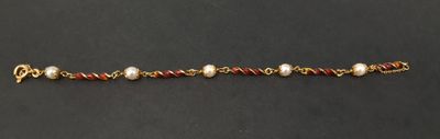 Bracelet en or jaune 18K (750‰) émaillé orné de perles de cu…