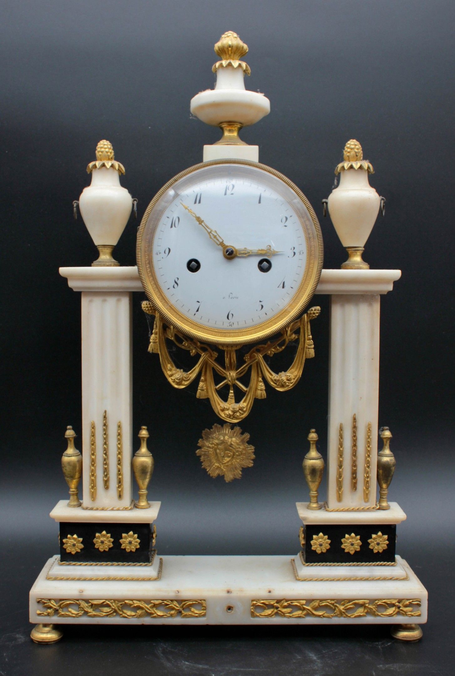 Objets d'art & Curiosités