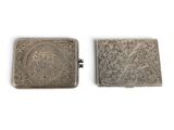 paire de étuis à cigarettes anciens en argent, ornés d'un motif floral