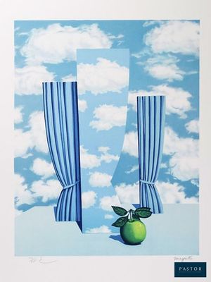 une image représentant un tableau sur lequel figurent une paire de rideaux et une pomme verte
