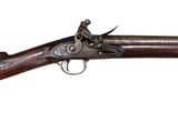 un gros plan d'un fusil sur un fond blanc avec un fond blanc