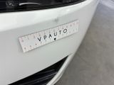 a sticker that says vauto on the front of a car
