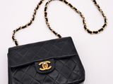 chanel black quilted lambskin flap bag