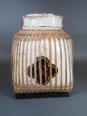 Grand panier à riz, couvert, en bambou et osier, laqué blanc…