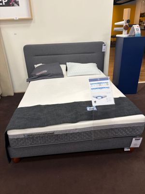 Lot comprenant un sommier, tête de lit et matelas 140 x190 c… - Photo 1