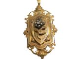 une image représentant un cadenas plaqué or orné d'une fleur