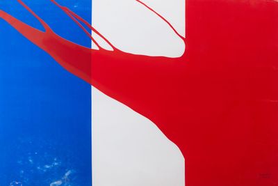 tableau rouge, blanc et bleu représentant un arbre aux feuilles rouges