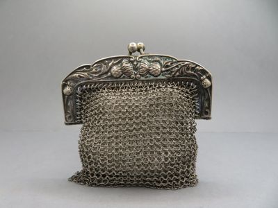 Bourse en argent 800/1000, poinçon sanglier, décor de chardons. Dimens - Photo 1