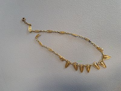 Collier en or jaune 18K 750 millièmes à motifs de lambrequins filigran - Photo 1