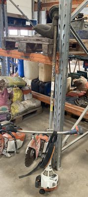 many tools that are sitting on the shelves in the warehouse