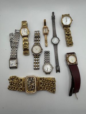 Réunion de 9 montres de femme dont 7 à quartz et 2 mécanique…