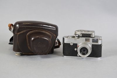 LEICA - Photo 1