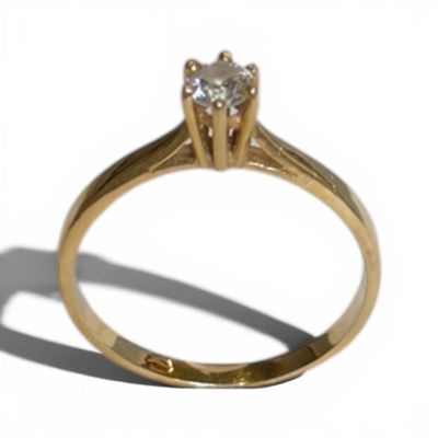 Solitaire, la monture en or jaune 18 k (750), le diamant tai…