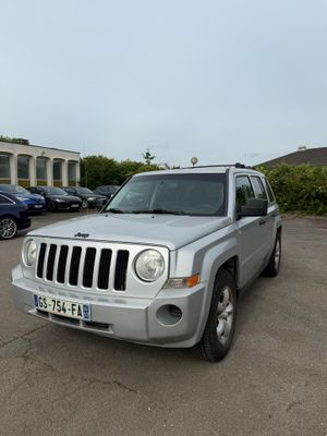 🚗 JEEP PATRIOT 2.4i - 170 CH 📅 Date de mise en circulation :…
