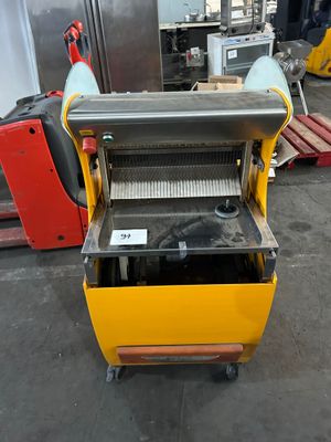 Trancheuse à pain Sofinor, dimensions : L 57x71x118, non tes…