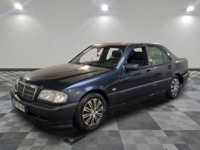 a picture of a mercedes benz benz benz benz benz benz benz benz benz benz benz benz benz benz