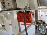 une image représentant une machine en train de travailler sur un équipement