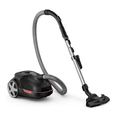un aspirateur noir et argent muni d'un tuyau, sur fond blanc