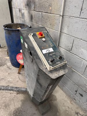 pont élévateur ciseau FOG AUTOMOTIVE avec son boitier de commande - Photo 1