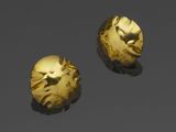 une paire de boucles d'oreilles en or, par personne