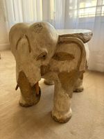 Table basse prenant la forme d'un éléphant de couleur blanc … (photo 2)