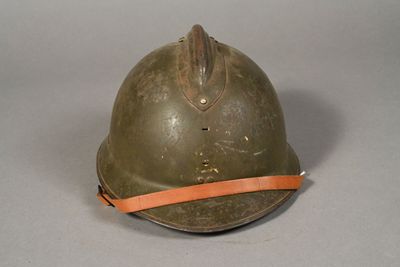 FRANCE. RESISTANCE. Casque 1926 sans insigne métal mais tête…