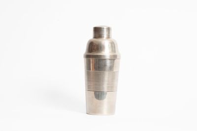 Shaker de type cobbler en métal argenté. - Photo 1