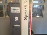 l'image d'une machine posée sur une table