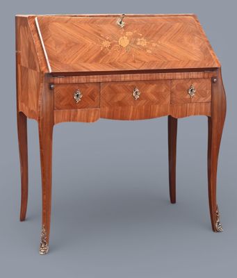 Secrétaire à abattant en placage et marqueterie de fleurs, l…