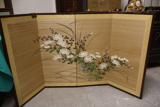 Petit paravent 4 feuilles décor japonais peint sur tissu H : 92 x...