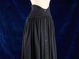 une robe noire sur un mannequin mannequin mannequin mannequin mannequin mannequin mannequin mannequin mannequin mannequin