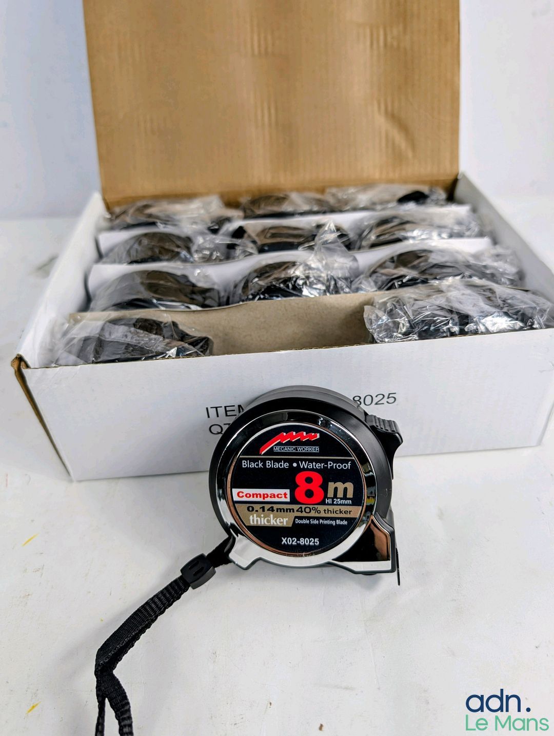 Lot de 12 mètres à ruban compacts de 8 m de la marque MECANI…