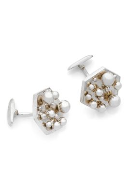 an image of a pair of earrings with pearls on them