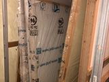 une photo d'une pièce en cours de rénovation