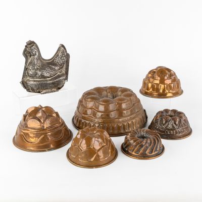 Collection de 7 moules à chocolat et à pâtisserie anciens, e…